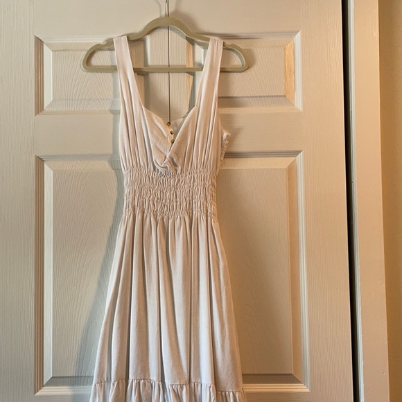 White linen midi dress